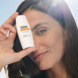 ضد آفتاب ایزدین مدل FotoUltra 100 Spot Prevent SPF 50+ حجم 50 میلی لیتر