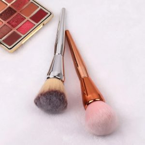 برس آرایشی مدل پرتراکم