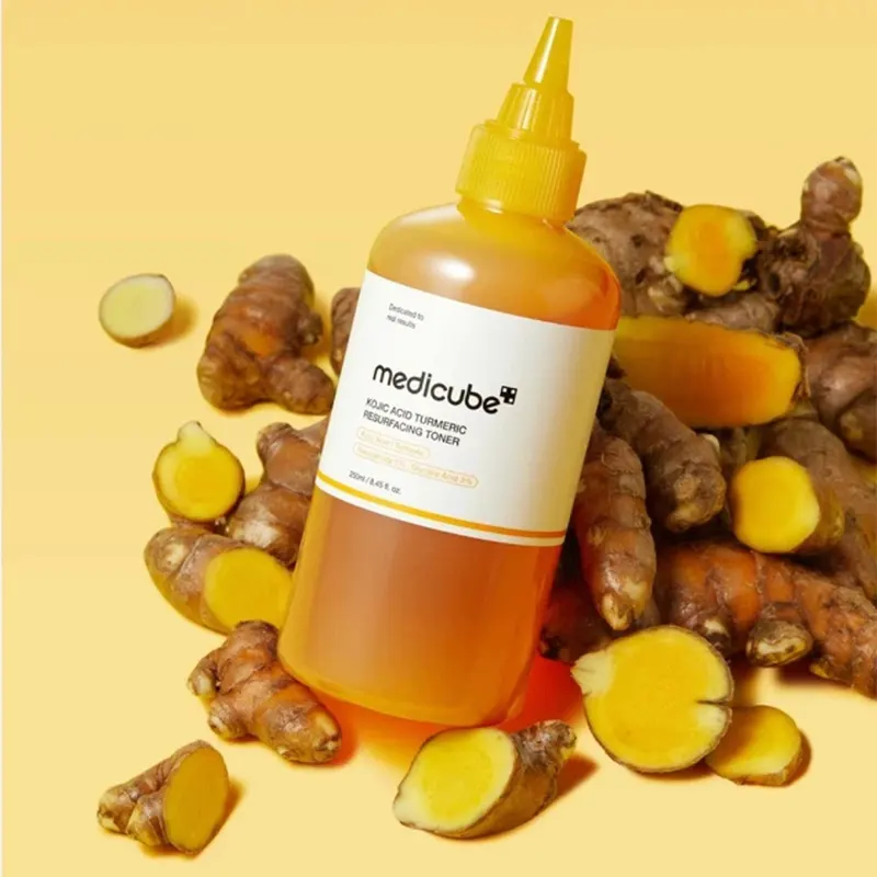 تونر کوجیک اسید مدی‌کیوب | روشن‌کننده و ضد لک | TurmericNiacinamideGlycolic